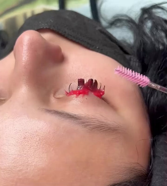 Extensions Ad On -Eyelash Removals (30Min)